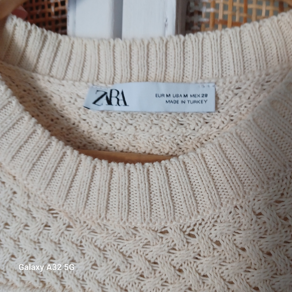 Zara Cream Crochet Ruffle Top - Picture 2 of 11
